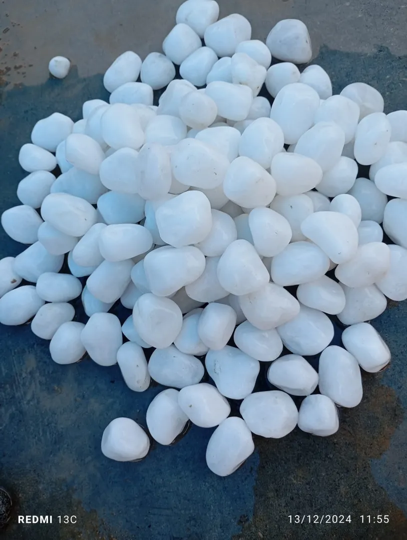 Premium Small Medium Single  Polished White Pebble Stones (20-30mm) thumbnail